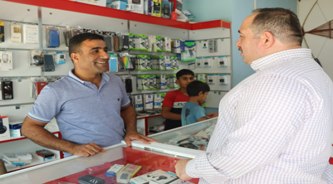 Başkan Ekinci Cuma Namazı Sonrası Esnafları Ziyaret Etti