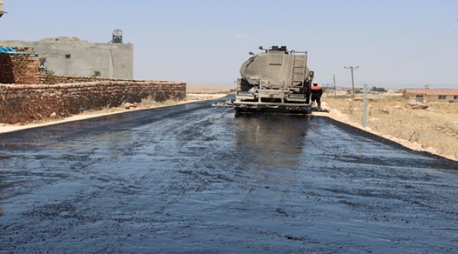 Bozova'da Kırsal yollar asfaltla buluşturuluyor