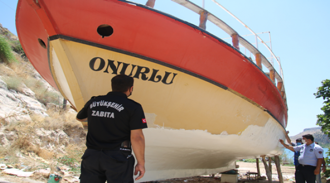 Büyükşehir'den Halfeti'deki Tur Teknelerine Sıkı Denetim  