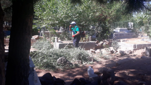 Mezarlıklarda Bayram Hazırlığı