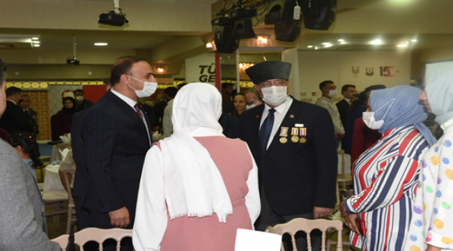 Şanlıurfa'da 15 Temmuz Şehit ve Gazileri Onuruna Yemek Programı Düzenlendi