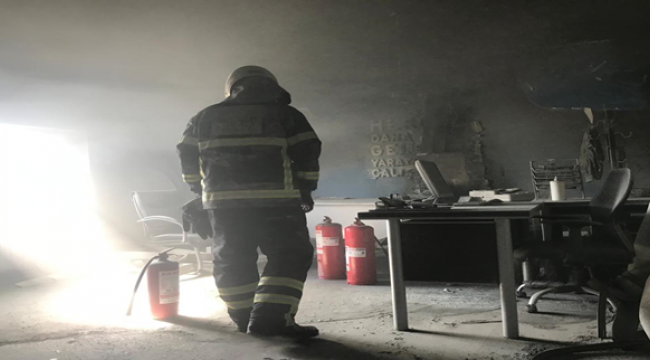 Şanlıurfa'daki iş merkezinde yangın