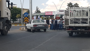 Urfa'da iki araç çarpıştı, 2 yaralı
