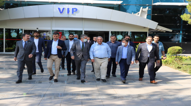 Ak Parti yerel yönetimler başkan yardımcısı Yanılmaz Urfa'da