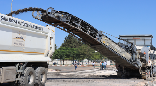 Akçakale caddesinde çalışmalar devam ediyor 