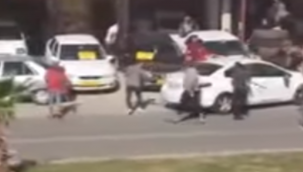 Akçakale'de yol verme kavgası