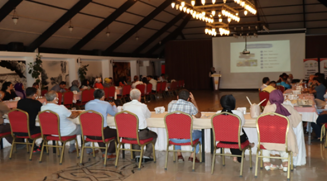 Çiftçilere Tıbbi Ve Aromatik Bitki Yetiştiriciliği Eğitimi