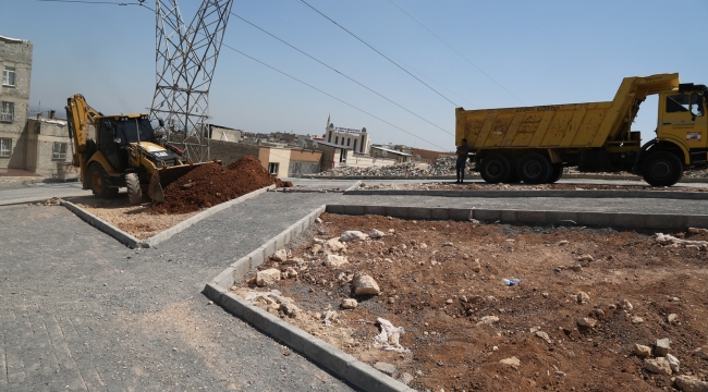 EYYÜBİYE BELEDİYESİ İLÇEYE YENİ YEŞİL ALANLAR KAZANDIRMAYA DEVAM EDİYOR.