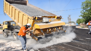 Hizmet Görmeyen Mahalle Asfaltla Buluştu