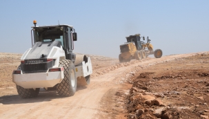 SAMANLI KIRSAL MAHALLESİNDE STABİLİZE YOL ÇALIŞMASI