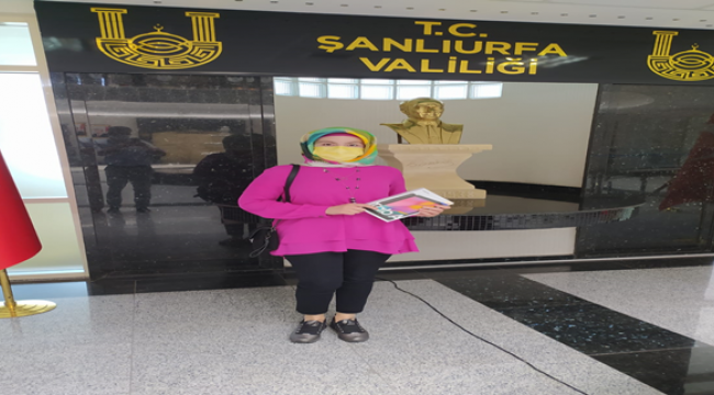 Şanlıurfa'da Aşı Olan Gençler Hediyelerini Alıyor