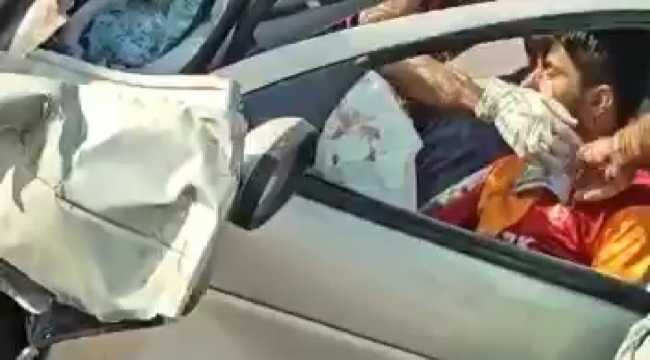 Şanlıurfa'da İki otomobil kafa kafaya çarpıştı, 1 ölü, 3 yaralı