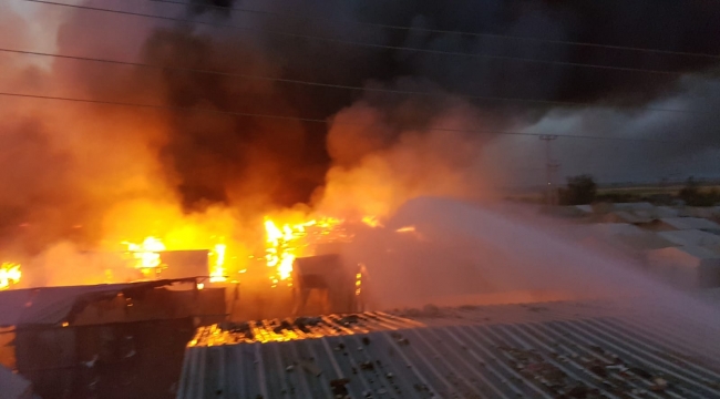 Urfa'da korkutan yangın