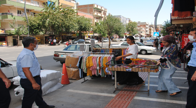 Zabıta Ekiplerinden Kaldırım İşgali Denetimi