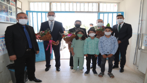 Başkan Kuş'tan öğrencilere eğitim ve kırtasiye malzemesi desteği