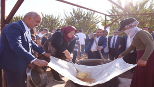Hilvan'da Bağbozumu ve Şire şenliği düzenlendi