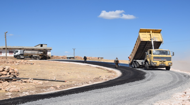 Kırsal mahalle yolları asfalta kavuşuyor 