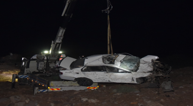 Şanlıurfa'da feci kaza,: 2 ölü 1 yaralı!
