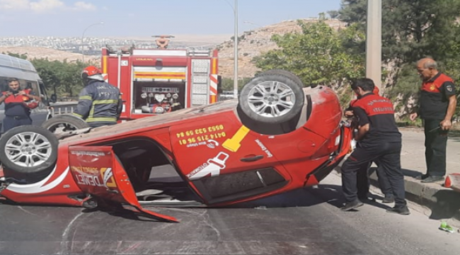 Şanlıurfa'da otomobil takla attı