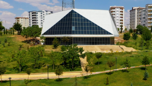 Battani uzay, havacılık ve bilim merkezi açıldı