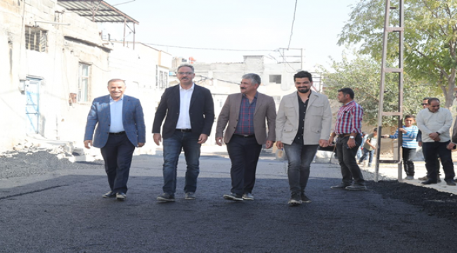 Eyyübiye'de Ara caddeler bir bir asfaltlanıyor