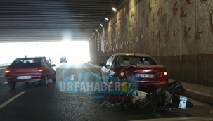 Haliliye'de motosiklet otomobil çarptı