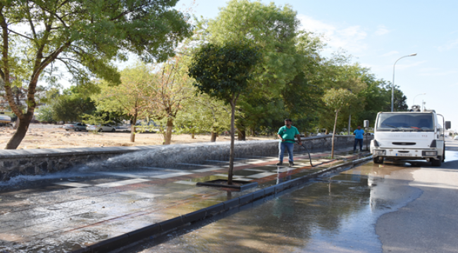 Hilvan'da cadde ve sokaklar pırıl pırıl