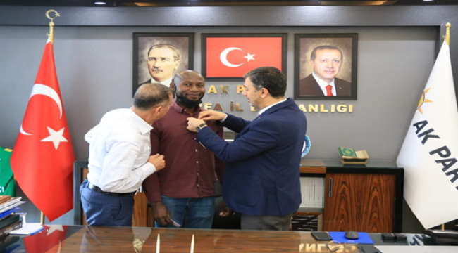 Nijerya, Fas ve Suriye Uyruklu Vatandaşlardan AK Parti'ye Destek