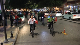 Şanlıurfalılar Cumhuriyet için pedal çevirdi