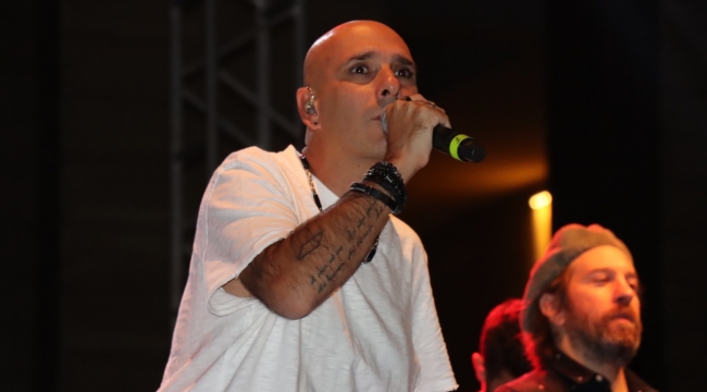 ŞANLIURFALILAR GRİPİN KONSERİ İLE DOYASIYA EĞLENDİ