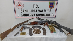 Urfa'da arpa yığınlara gizlenmiş silah ele geçirildi