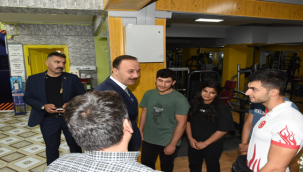 Vali Erin, Bilek Güreşi Şampiyonlarını Ziyaret Etti