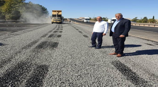 Viranşehir Belediyesinden asfalt yol çalışmaları son sürat devam ediyor