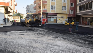 Başkan Ekinci'den Asfalt ekibine tatlı ikramı