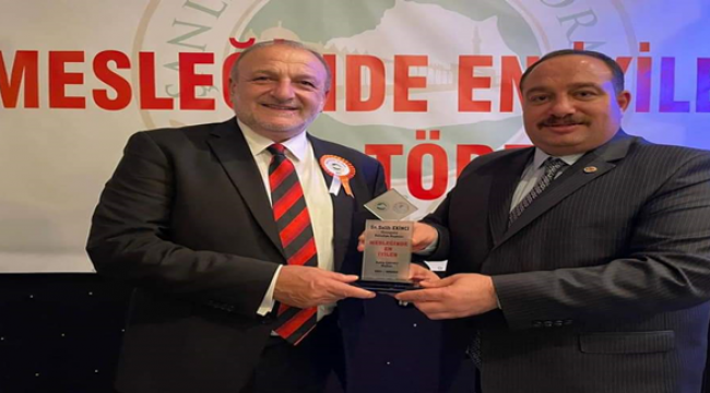 Başkan Ekinci'ye 'Mesleğinde En İyiler' Ödülü