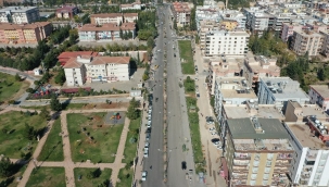 BÜYÜKŞEHİR'DEN VİRANŞEHİR'DE KİLİTLİ PARKE VE REFÜJ ÇALIŞMASI