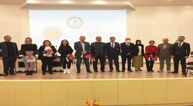 HRÜ'nde 24 Kasım Öğretmenler Günü Kutlandı
