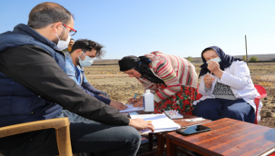 Karacadağ'da Mevsimlik İşçiler Aşılanıyor