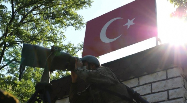 Kırmızı bültenle aranan terörist Şanlıurfa sınırda yakalandı