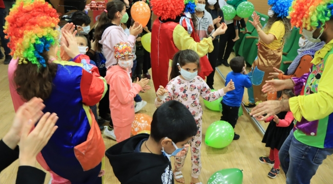LÖSEMİ HAFTASINDA ÇOCUKLARIN YÜZÜ GÜLDÜ
