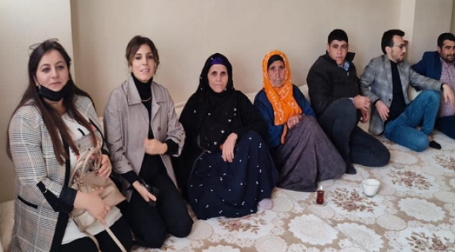 Protokol Eşlerinden Şehit Ailelerine Ziyaret