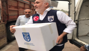 Şanlıuırfa'dan İdlib'deki ihtiyaç sahiplerine bir tır insani yardım malzemesi gönderildi