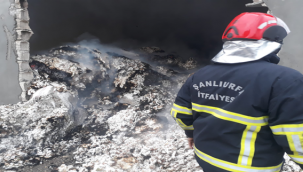 Şanlıurfa'da pamuk deposunda yangın