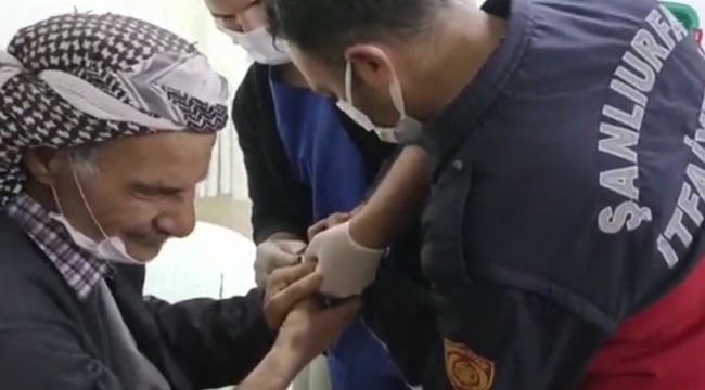 Şanlıurfa'da sıkışan yüzüğü itfaiye çıkardı!