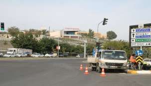 Şanlıurfa'da Trafik levhaları yenileniyor