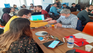 STEM Akademisi Eğitmenlerine Sertifikaları Verildi