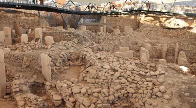 TARİHİN SIFIR NOKTASI" GÖBEKLİTEPE'DE URFA TÜRKÜLERİ YANKILANDI