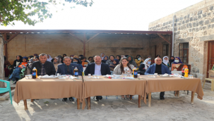 Viranşehir'de Sazlı Sözlü Öğretmenler Günü Kutlaması