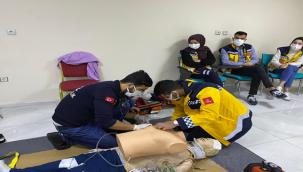 Acil Sağlık Çalışanlarına Yaşam Desteği Eğitimi.