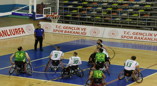 Büyükşehir Tekerlekli Sandalye Basketbolda Galibiyet Sevinci